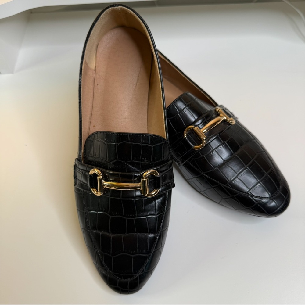 Croc Effect Chain Loafers - Picture 7 of 11